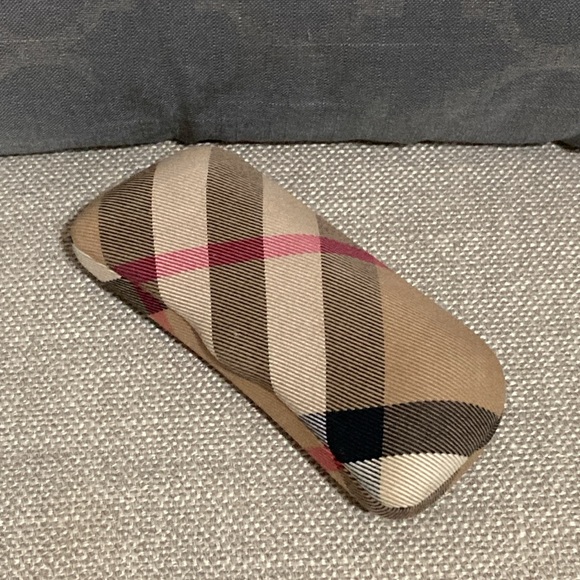 2pc Burberry’s Bundle - Picture 7 of 7